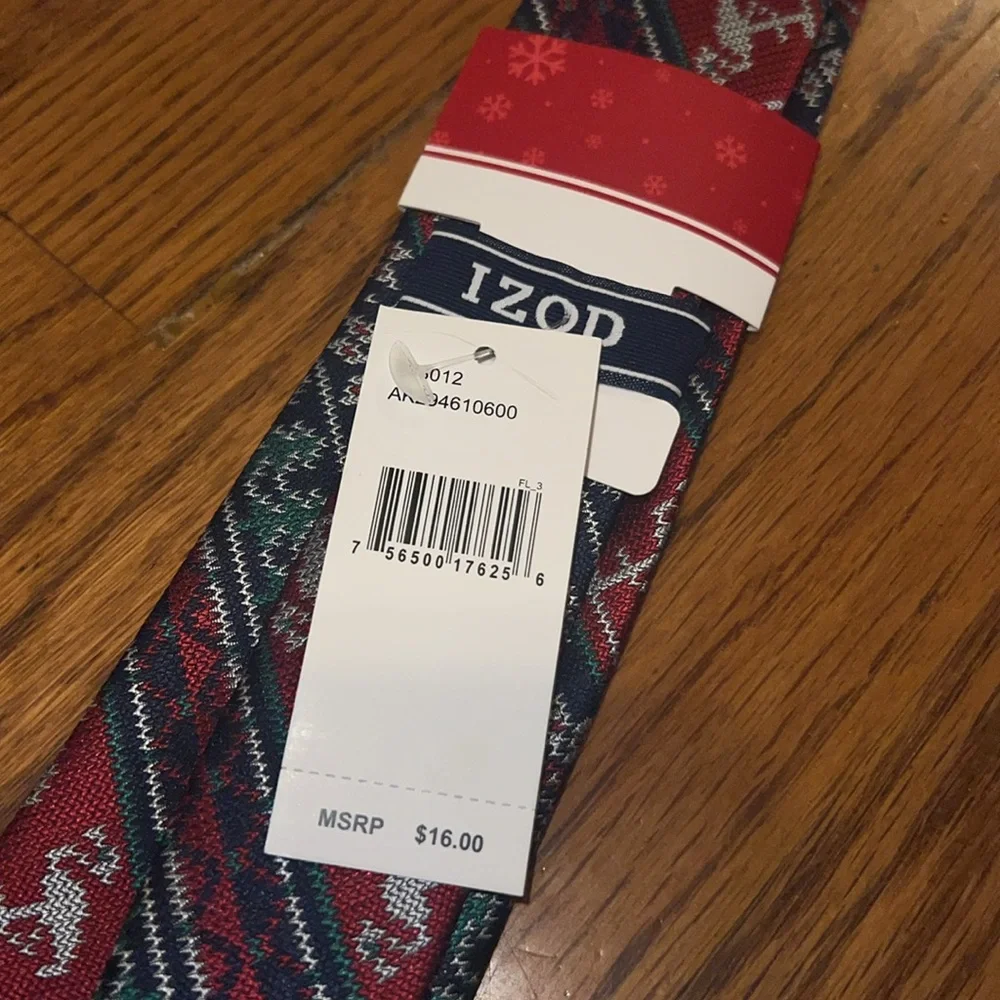 Izod boys Christmas tie BRAND NEW